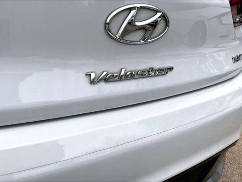Used 2020 Hyundai Veloster Turbo Ultimate image 28