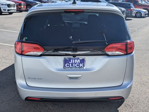 New 2026 Chrysler Voyager LX image 3