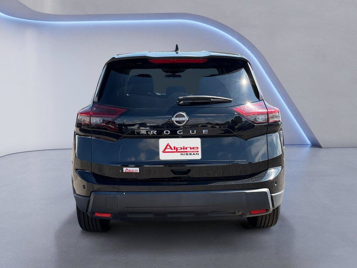 Used 2024 Nissan Rogue S FWD image 4