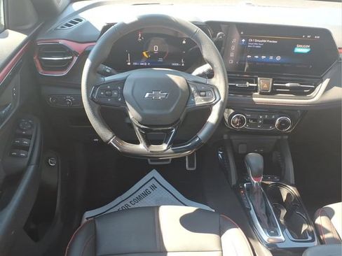 Used 2024 Chevrolet TrailBlazer RS w/ Convenience Package AWD/4WD image 6