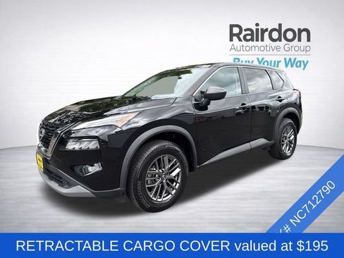 Used 2022 Nissan Rogue S AWD/4WD image 3