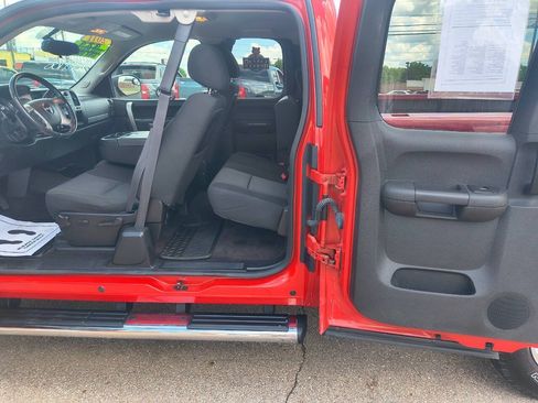 Used 2011 GMC Sierra 1500 SLE w/ Power Tech Package AWD/4WD image 15