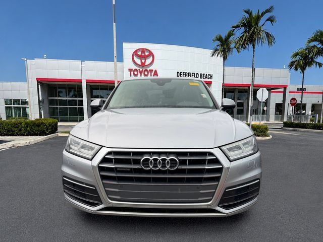 Used 2018 Audi Q5 2.0T Premium Plus w/ Premium Plus Package AWD/4WD image 2