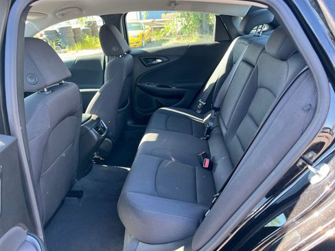 Used 2023 Chevrolet Malibu LT FWD image 23