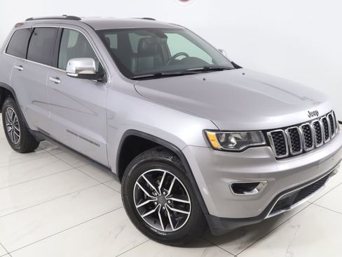 Used 2019 Jeep Grand Cherokee Limited image 17