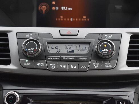 Used 2016 Honda Odyssey EX-L image 27