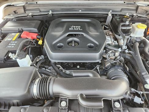 Used 2021 Jeep Wrangler Unlimited Rubicon 4xe w/ Safety Group image 32