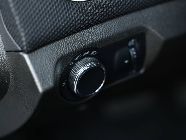Used 2015 Chevrolet Cruze LT FWD image 17