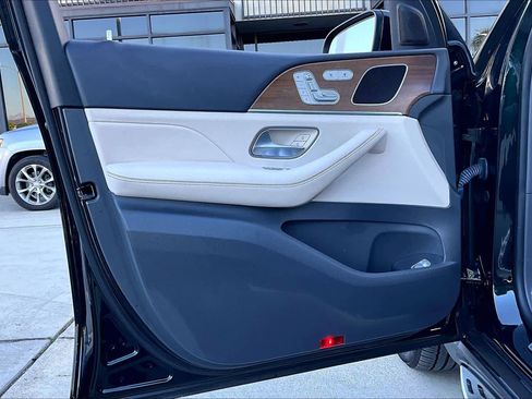 Used 2020 Mercedes-Benz GLE 450 4MATIC image 39