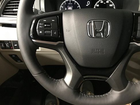 Used 2026 Honda Odyssey Elite image 23