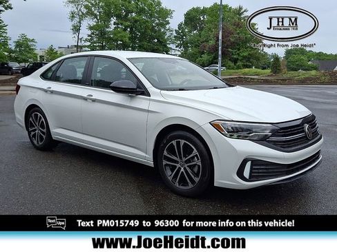 Used 2023 Volkswagen Jetta Sport FWD image 1