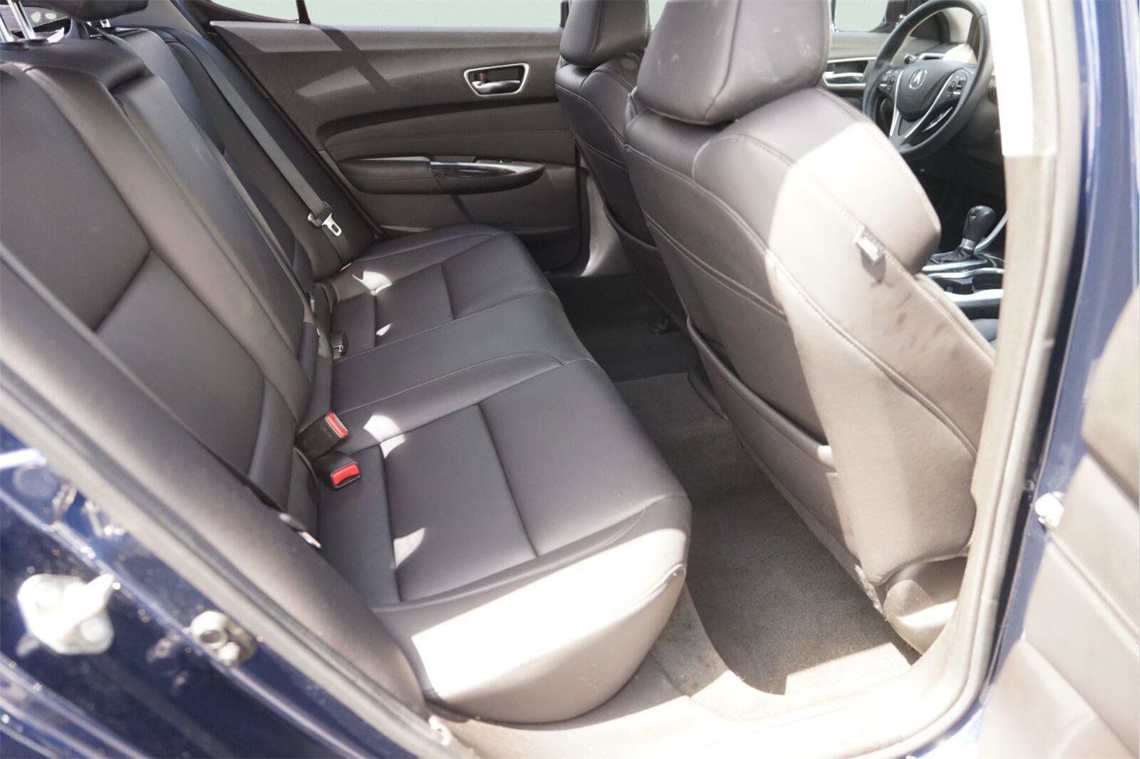 Used 2018 Acura TLX FWD image 16