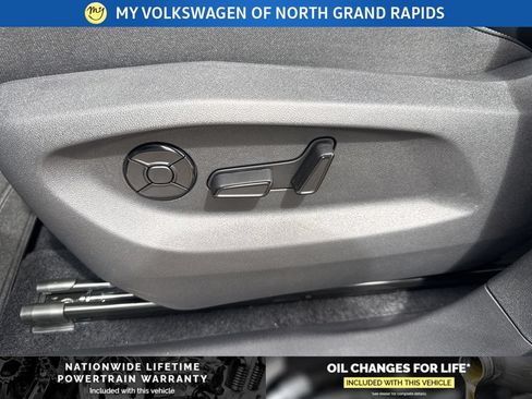 New 2026 Volkswagen Tiguan SE AWD/4WD image 13