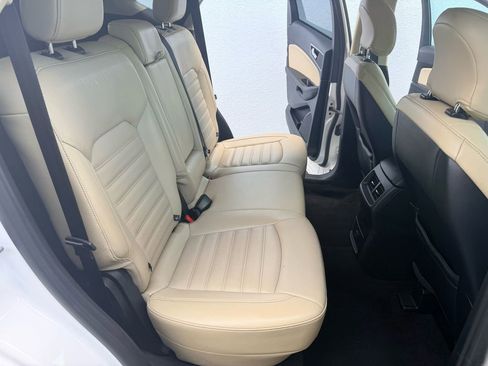 Used 2016 Ford Edge SEL w/ Equipment Group 201A image 19