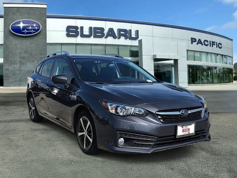 Used 2023 Subaru Impreza Premium image 1