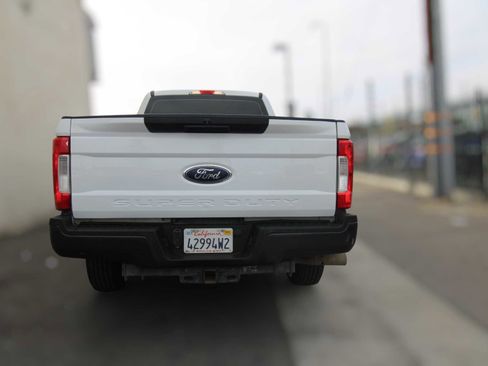 Used 2019 Ford F250 XL w/ Power Equipment Group image 31