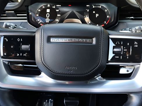 Used 2023 Land Rover Range Rover Long Wheelbase SE image 20