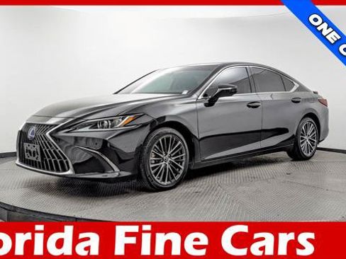 Used 2023 Lexus ES 300h w/ Premium Package FWD image 1