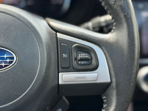 Used 2017 Subaru Forester 2.5i Touring AWD/4WD image 28