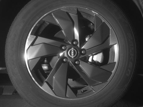 Used 2025 Nissan Rogue SV image 12