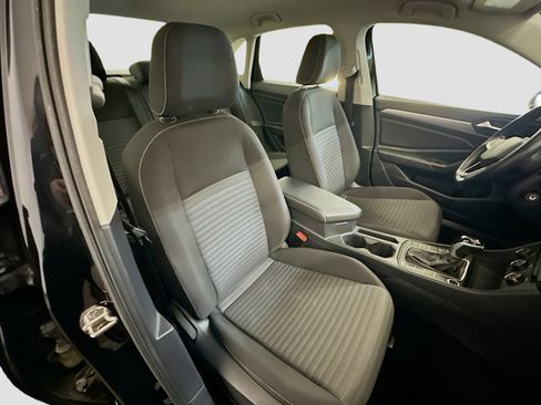 Used 2024 Volkswagen Jetta S image 31