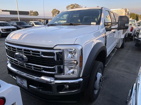 New 2026 Ford F450 XL w/ XL Chrome Package image 2