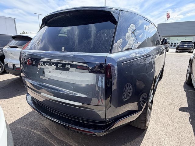 Used 2025 Land Rover Range Rover Long Wheelbase SE AWD/4WD image 7