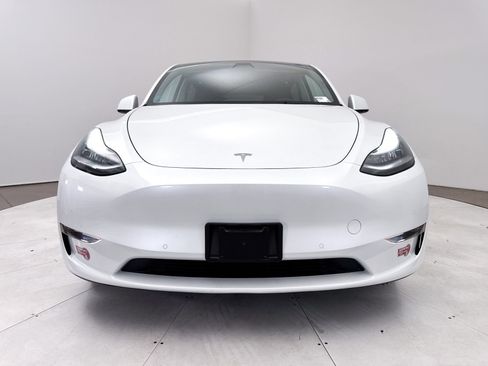 Used 2022 Tesla Model Y Long Range AWD/4WD image 11
