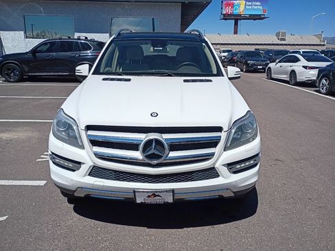 Used 2014 Mercedes-Benz GL 450 4MATIC image 2