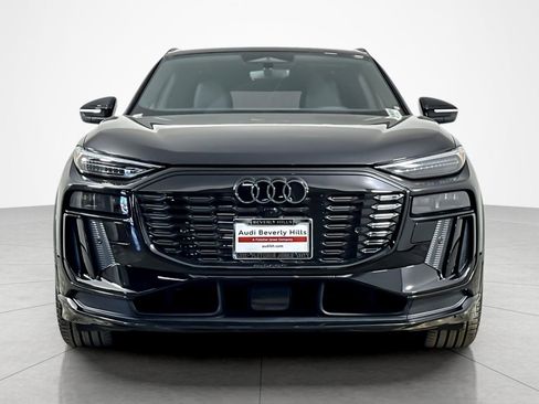 Used 2025 Audi SQ6 e-tron Premium w/ Convenience Package AWD/4WD image 8