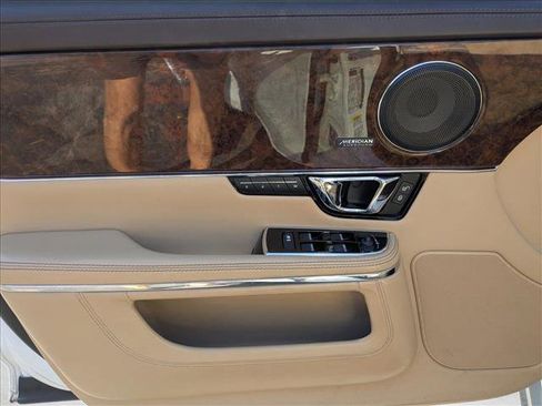 Used 2015 Jaguar XJ L Portfolio image 9