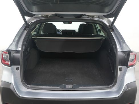 Used 2025 Subaru Outback Onyx Edition image 9