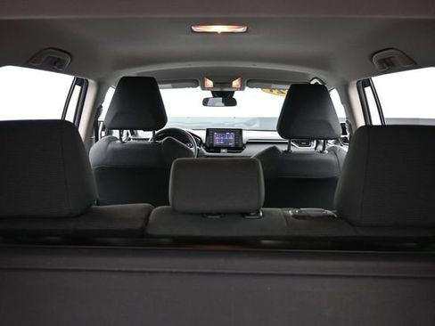Used 2021 Toyota RAV4 LE w/ Carpet Mat Package (TMS) AWD/4WD image 28