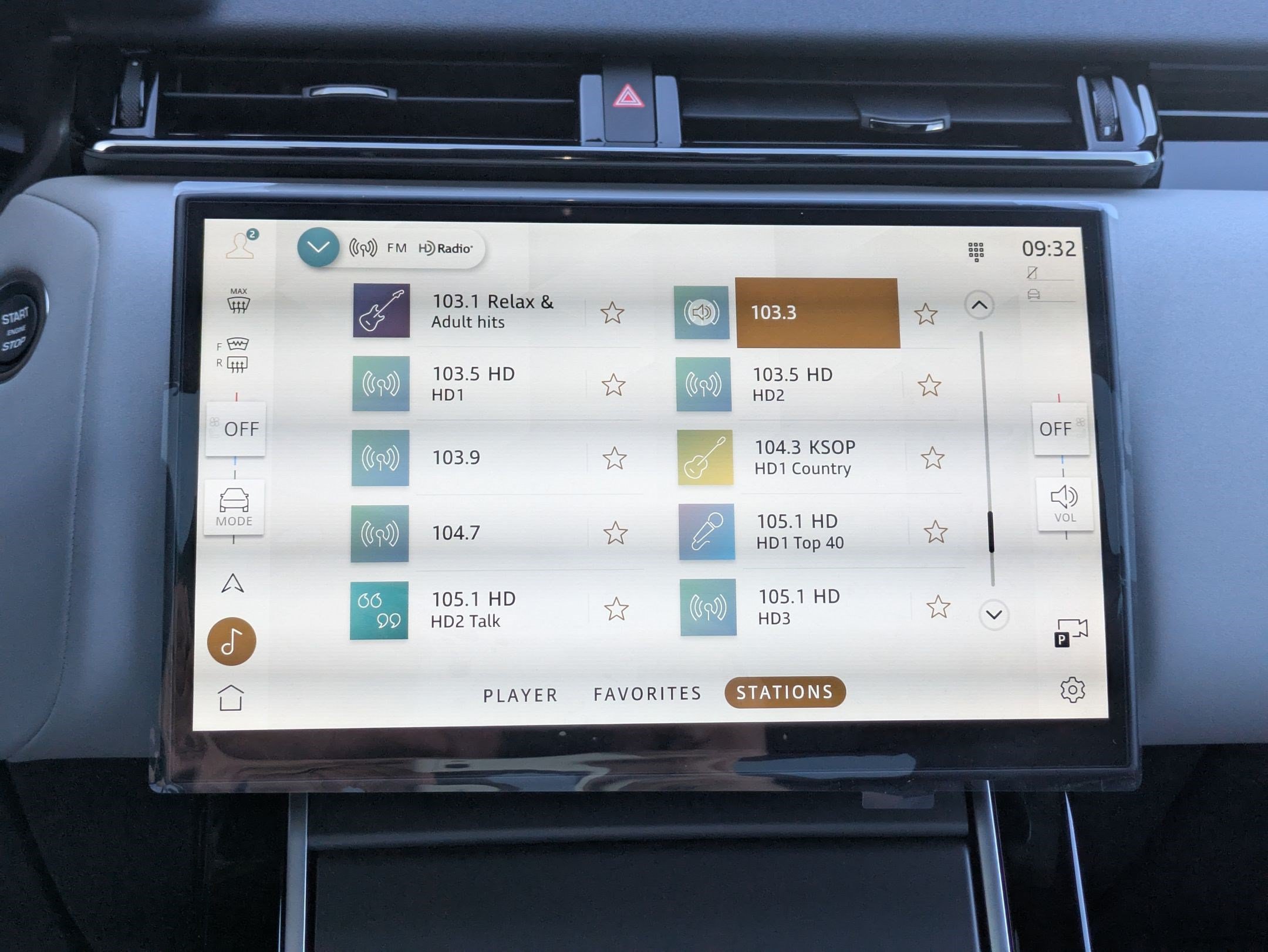 New 2026 Land Rover Range Rover Velar S AWD/4WD image 20