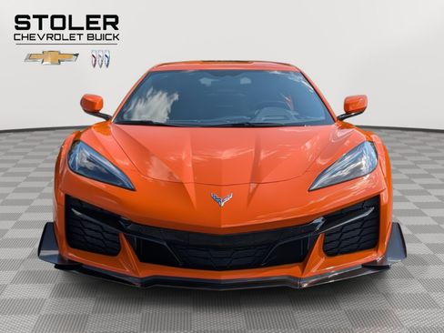 Used 2023 Chevrolet Corvette Z06 w/ Z07 Performance Package RWD image 8