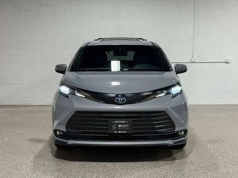 Used 2022 Toyota Sienna XLE Woodland Edition w/ Protection Package (TMS) AWD/4WD image 3