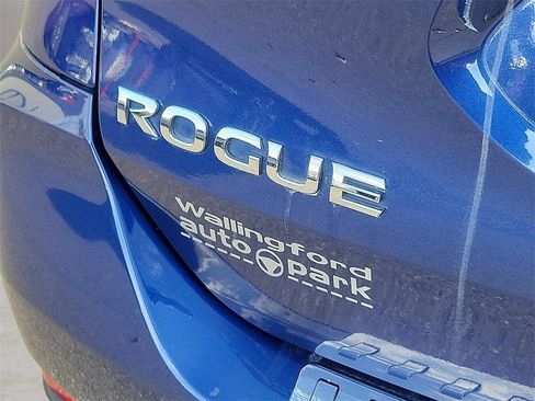 Used 2018 Nissan Rogue SL w/ Premium Package image 29