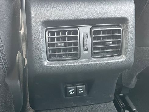 Used 2025 Toyota Camry LE image 23