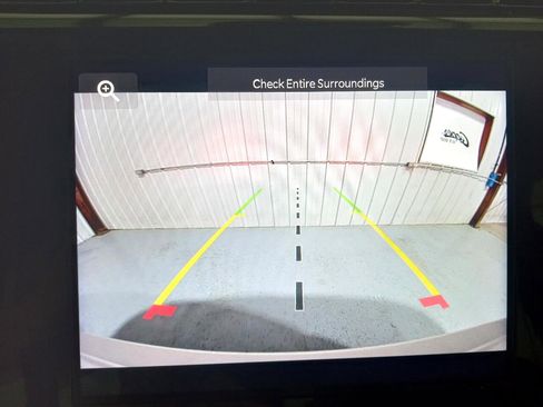 Used 2024 Jeep Grand Cherokee Altitude image 22