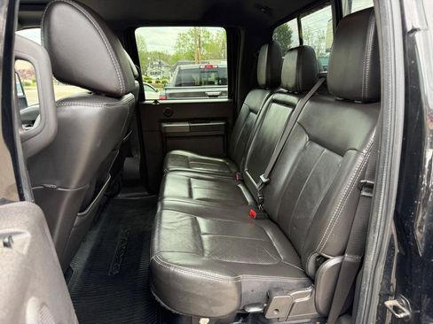 Used 2011 Ford F250 Lariat w/ Lariat Ultimate Pkg AWD/4WD image 6