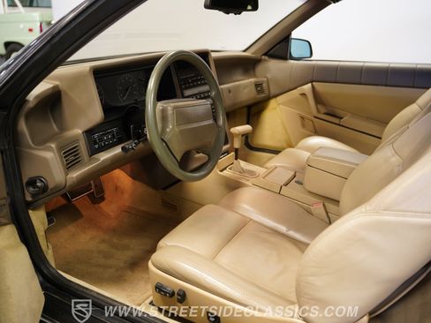 Used 1993 Cadillac Allante FWD image 4