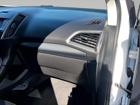 Used 2019 Ford Edge SE w/ SE Fleet Driver's Package image 15