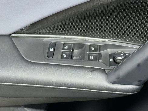 New 2026 Volkswagen Tiguan SE image 21