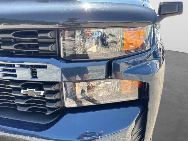 Used 2021 Chevrolet Silverado 1500 Custom w/ LPO, Dark Essentials Package AWD/4WD image 10