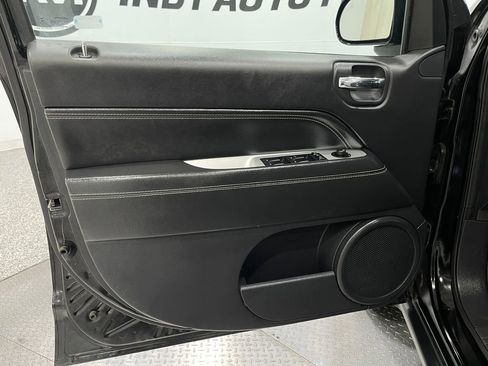 Used 2017 Jeep Compass High Altitude image 14