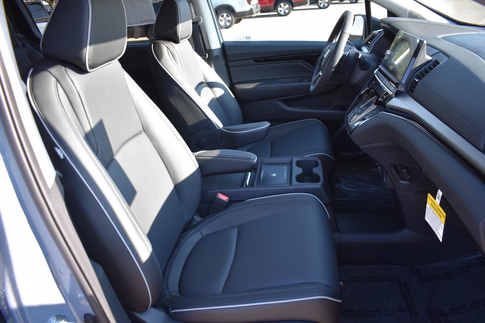 New 2026 Honda Odyssey Touring image 15