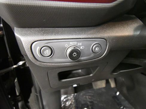 Used 2021 Chevrolet TrailBlazer RS w/ Convenience Package FWD image 18