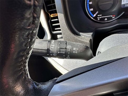 Used 2023 Ford Bronco Badlands image 16