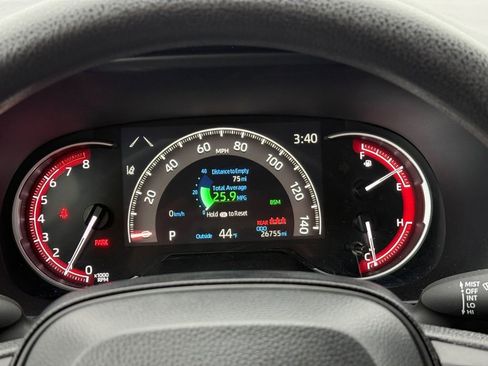 Certified 2025 Toyota RAV4 XLE image 30