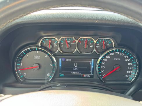 Used 2017 Chevrolet Suburban LT AWD/4WD image 37